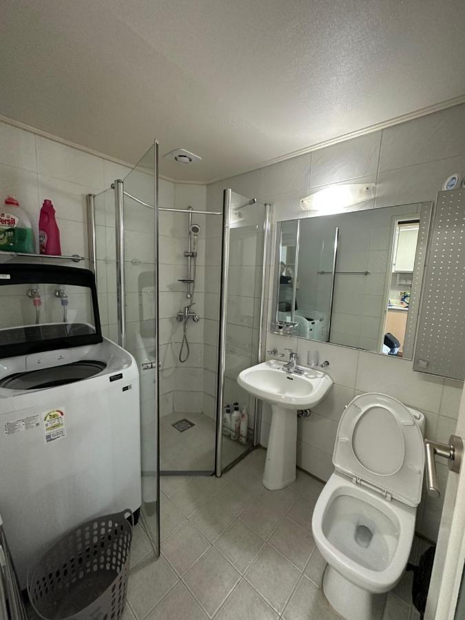 Hongdae Guesthouse2 1Min From Hongik Uni Station Exit #1 Seoul Eksteriør bilde